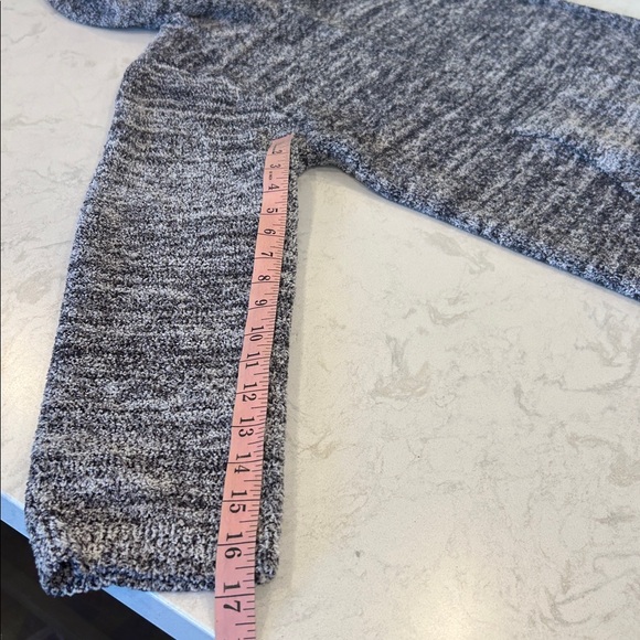 Softies Marshmallow Hooded Lounger in Heather Black Size Small/Medium - Picture 14 of 16